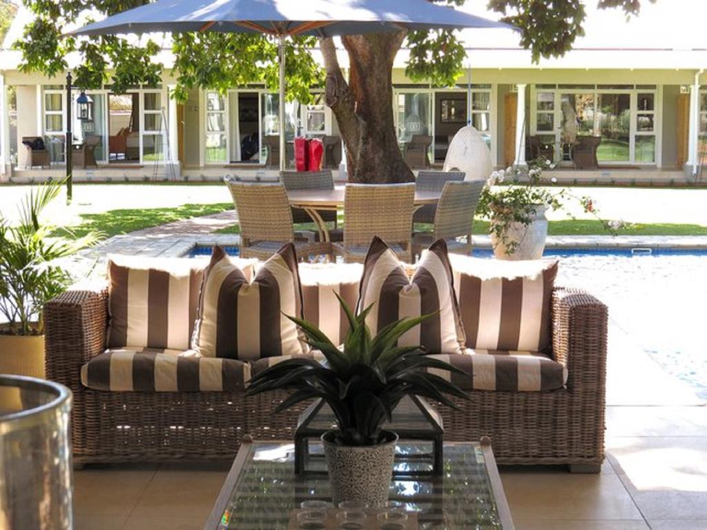 Highlands House Hotel Harare Exterior photo